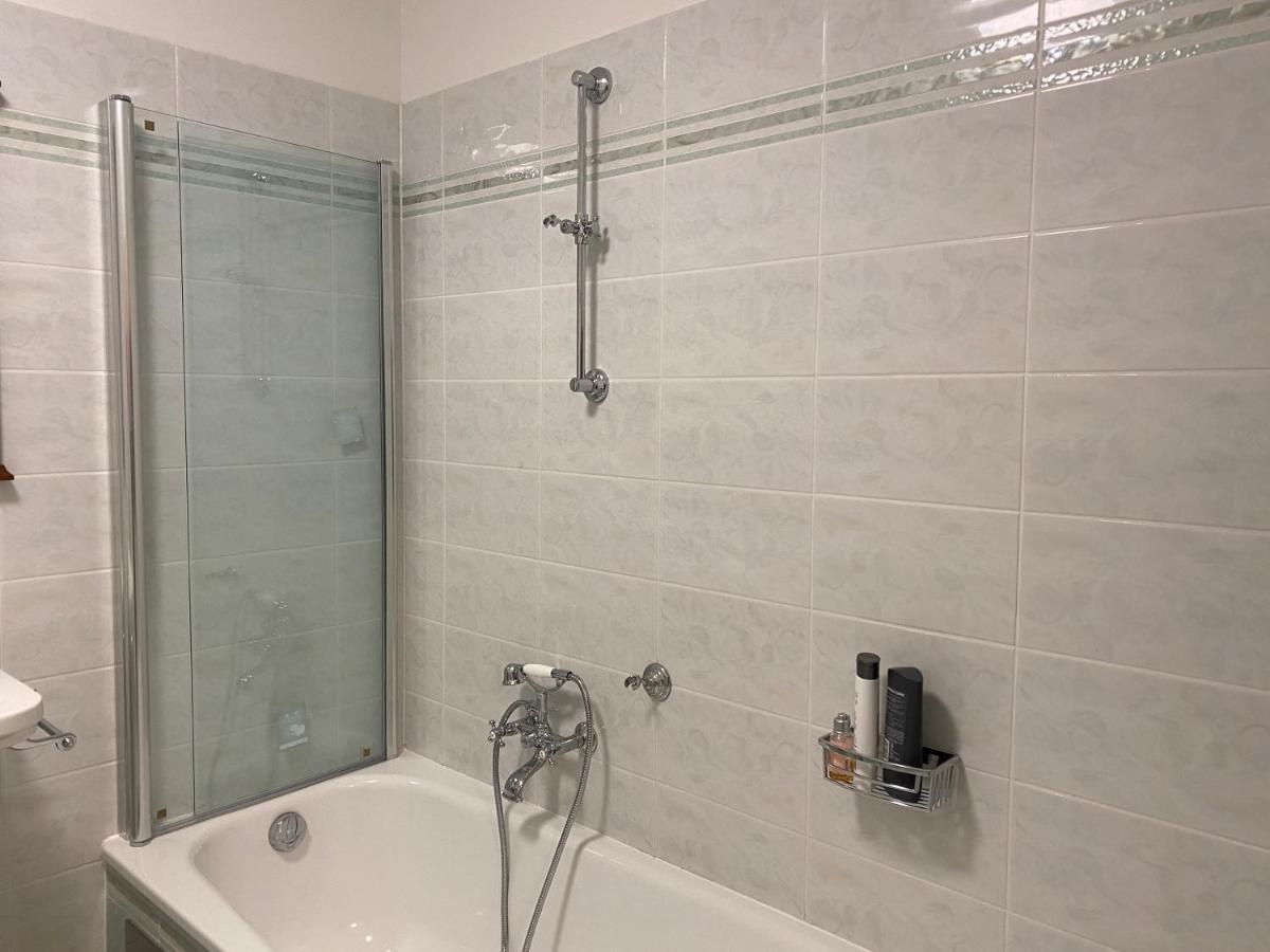Glanz-Zeit-Apartment Glanz an der Weinstrasse Ngoại thất bức ảnh